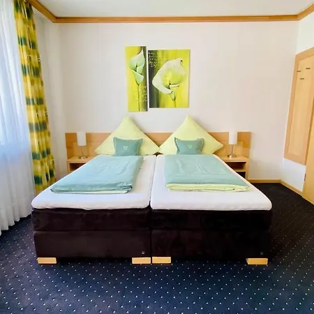 Otto - 3*